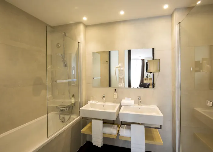 Hotel Grand Francais 3*