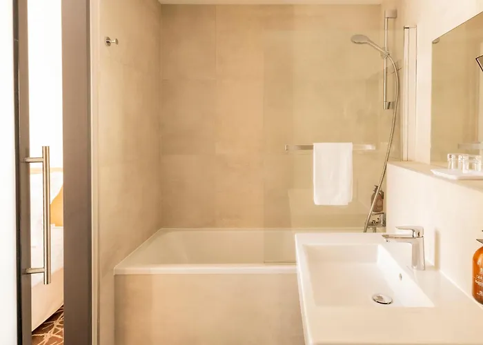 Hotel Grand Francais 3*