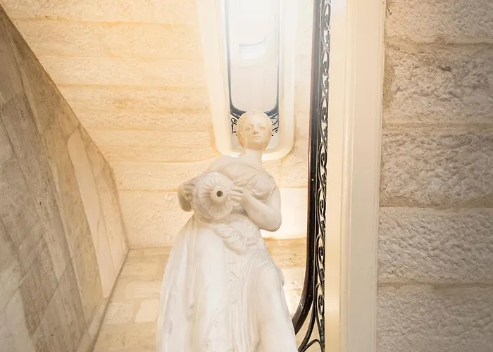 Grand Francais Szálloda