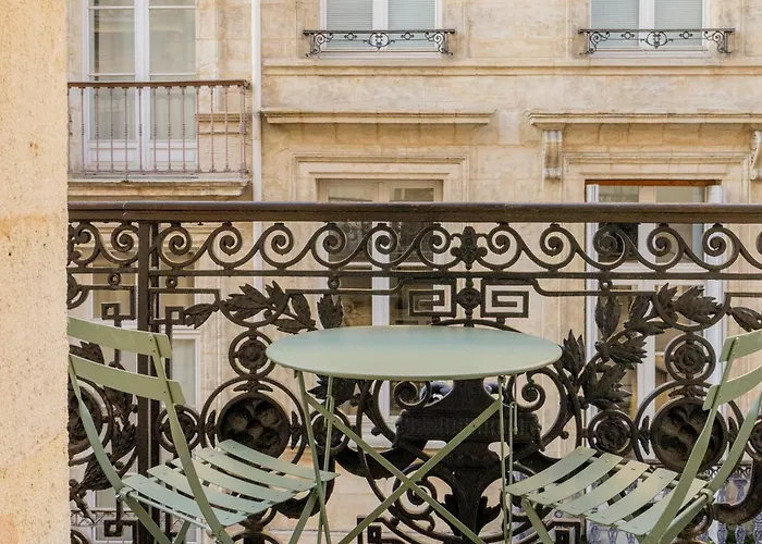 فندق Grand Francais 3*