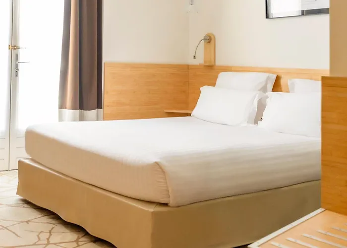 فندق Grand Francais