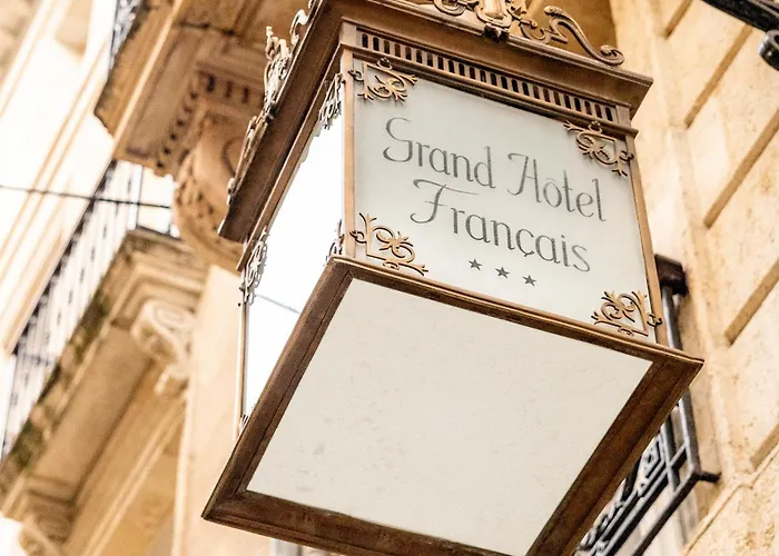 Grand Francais 호텔 3*