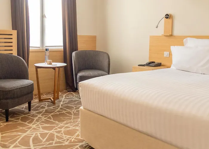 Grand Francais Hotel 3*